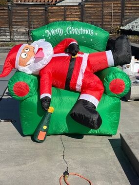 Christmas Inflatable Lawn Decoration Drunk Santa